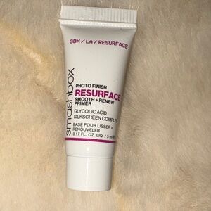 Bundle 5 for $15 Smashbox Resurface Smooth + Renew Primer